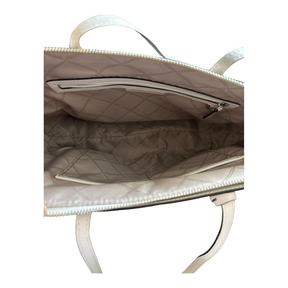 Michael Kors Marilyn Medium Saffiano Leather Tote Bag - Picture 4 of 8